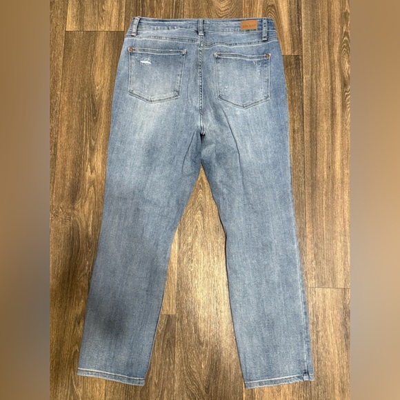 Judy Blue Destroyed Boyfriend Jeans - Picture 2 of 7